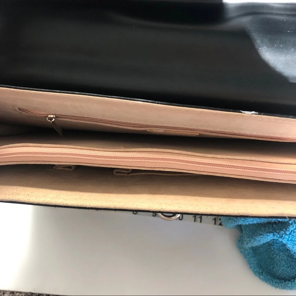 Beijo Briefcase - Picture 9 of 12